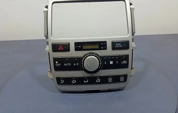 Toyota Avensis Verso Climate control unit 55900-44500