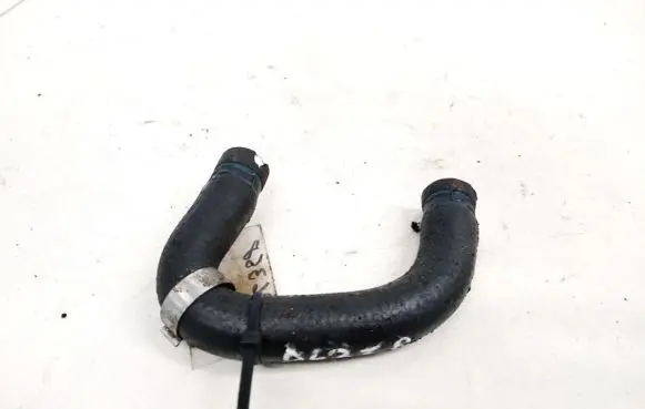 Audi A4 S4 B5 8D Engine coolant pipe/hose