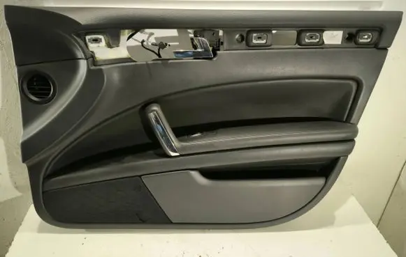 Volkswagen Phaeton Front door card panel trim 3D18670122