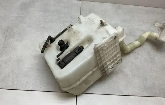 Volkswagen Eos Windshield washer fluid reservoir/tank 1K0955453Q