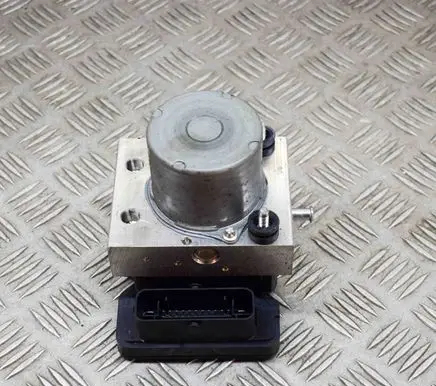 Tesla Model 3 ABS Pump 104474500B
