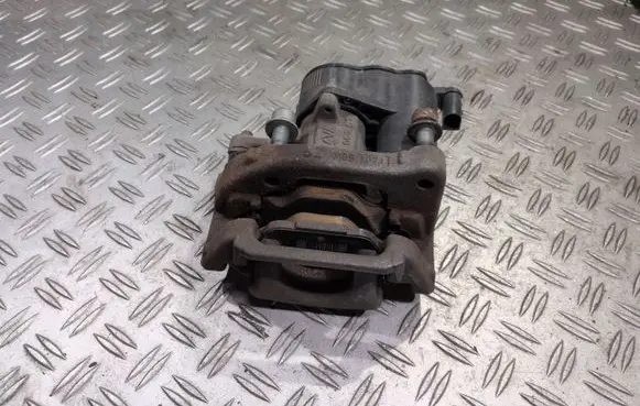 Peugeot 3008 II Rear brake caliper 9819060880