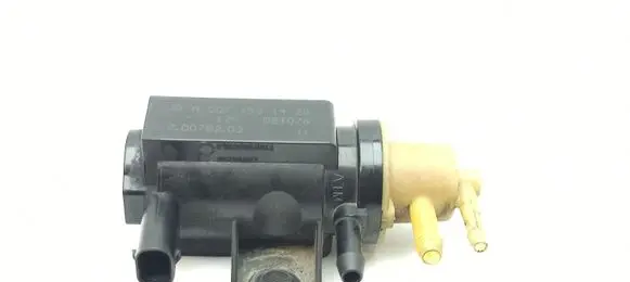 Mercedes-Benz E W212 Vacuum valve A0071531428 09T076 70078203