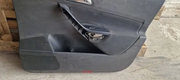 Volkswagen PASSAT B6 Front door card panel trim 3C1867012