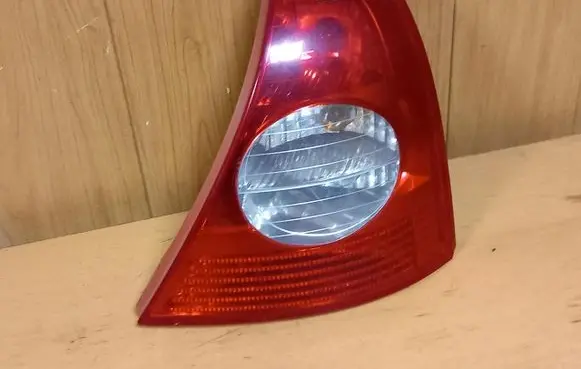 Renault Clio II Rear/tail lights 