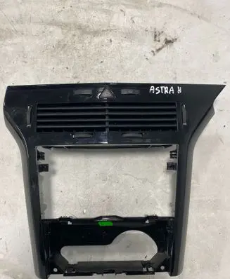 Opel Astra H Radio/GPS head unit trim 13141091 13141085