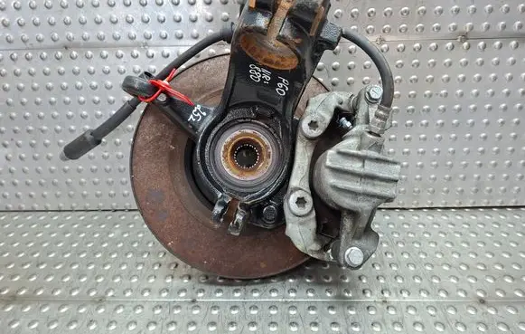 Peugeot 2008 I Front wheel hub spindle knuckle S26340880
