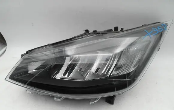 Seat Ibiza V (KJ) Headlights/headlamps set 6F1941005F LC36733 148R001