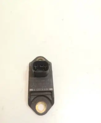 Mercedes-Benz E W211 Airbag deployment crash/impact sensor 0025426918