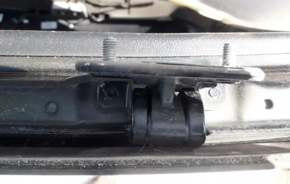 Mercedes-Benz CLC CL203 Tailgate/trunk/boot hinge