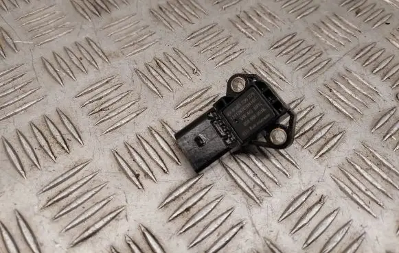 Audi Q7 4M Air pressure sensor 038906051K