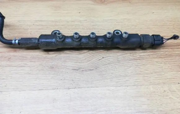 Toyota RAV 4 (XA30) Fuel main line pipe 8945871010