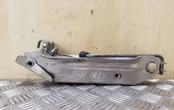 Audi A6 S6 C5 4B Lift Jack 8L0011031A