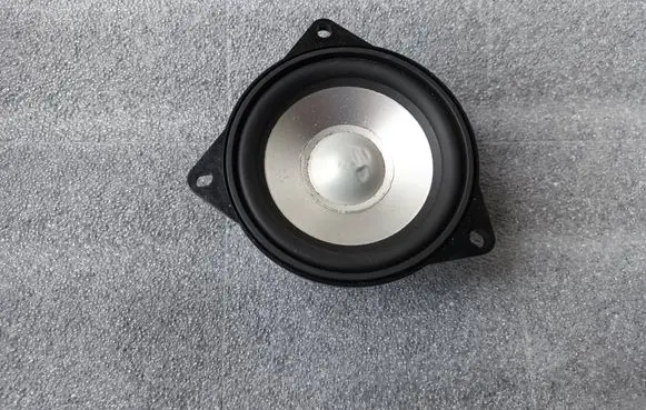 BMW 5 E60 E61 Parcel shelf speaker 9143121