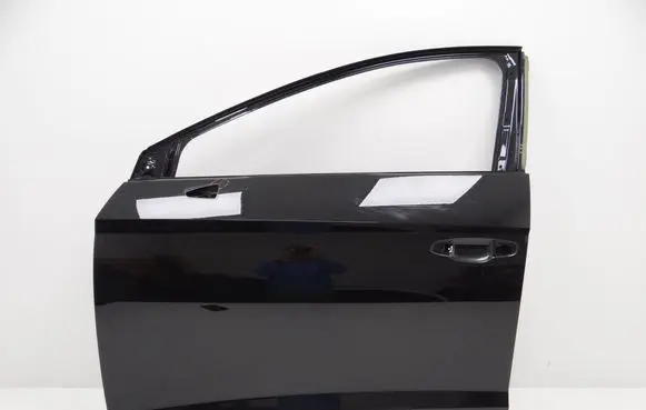 Seat Leon (5F) Front door 5F0831611A