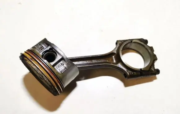 Volvo XC90 Piston with connecting rod