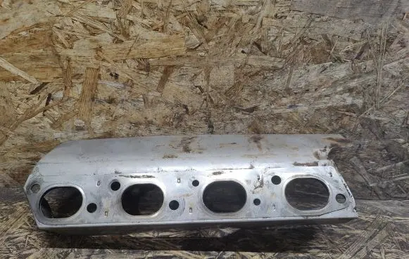 Jaguar XK8 - XKR Heat shield in engine bay 