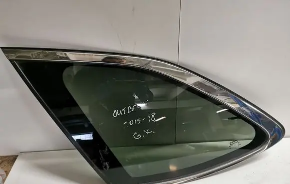 Subaru Outback (BS) Rear side window