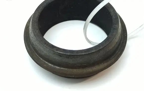 Jaguar XJS Muffler pipe connector clamp 