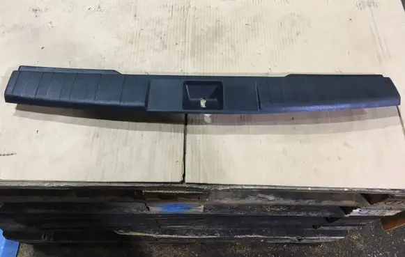 Subaru Outback Trunk/boot sill cover protection 95073AJ000