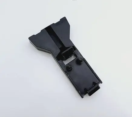 Opel Corsa C Rear bumper mounting bracket 09185457
