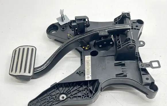 Porsche Cayenne (92A) Brake pedal 7P0723117 7P0723117E 7P0723031AT