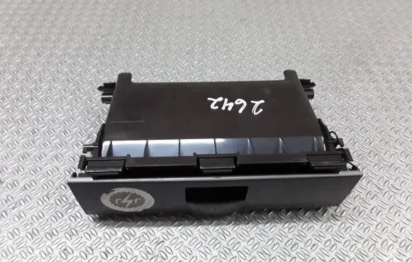Nissan Prairie Dashboard storage box/compartment 68475EN100