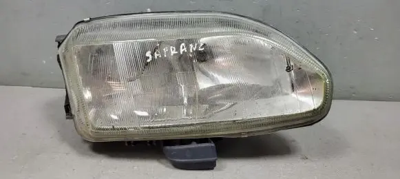 Renault Kangoo I Headlight/headlamp 084677
