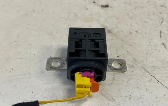 Audi Q7 4L Battery relay fuse 4F0915519