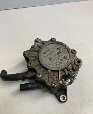 Volkswagen PASSAT B6 Vacuum pump 03G145209C 300406