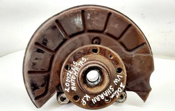 Volkswagen Sharan Front wheel hub