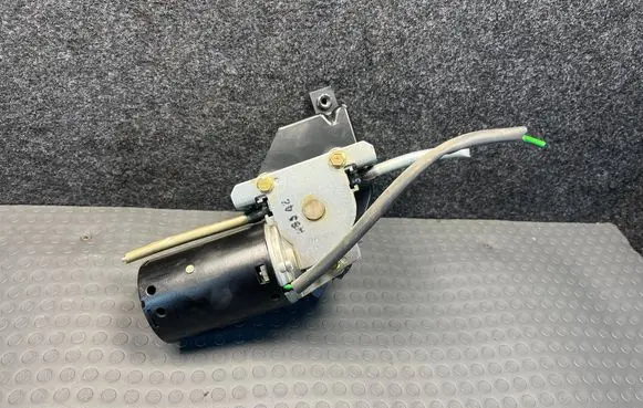 Mercedes-Benz S W126 Sunroof motor/actuator 0390251699 A0390251699