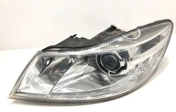 Skoda Octavia Mk2 (1Z) Headlight/headlamp 1Z1941015G