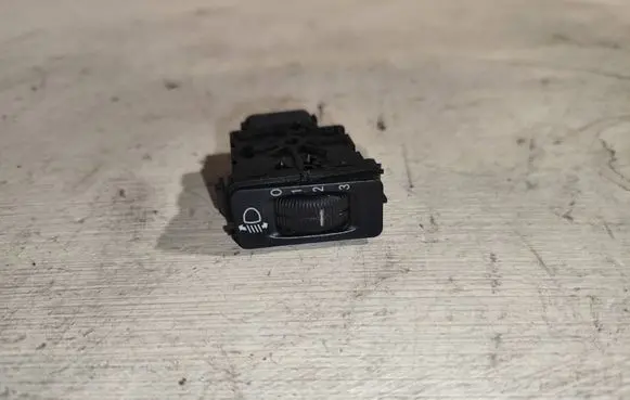 Mercedes-Benz ML W163 Headlight level height control switch A1638200010