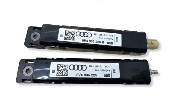 Audi A3 S3 8V Aerial antenna amplifier 8V4035225B 8V4035225