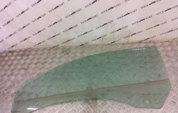 Audi S5 Front door window/glass (coupe) 43R00082