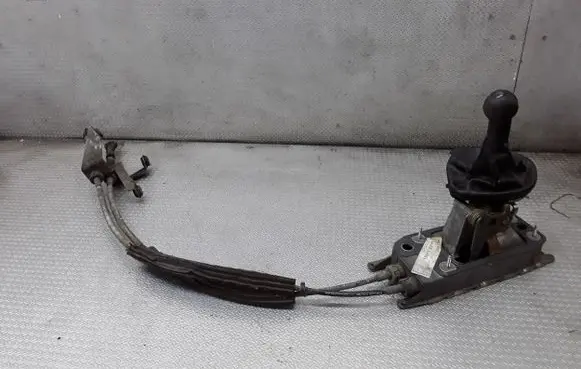Seat Toledo III (5P) Gear shifter/selector 1K0711049AS