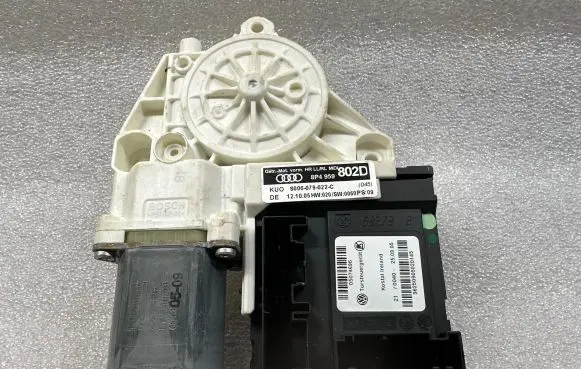Audi A3 S3 8P Rear door window regulator with motor 8P4959802D S006079022C