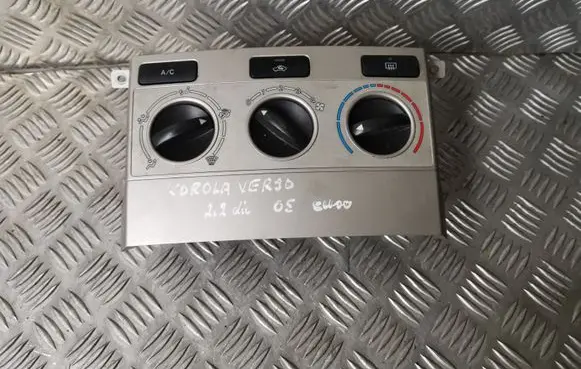 Toyota Corolla Verso AR10 Climate control unit 559000F011