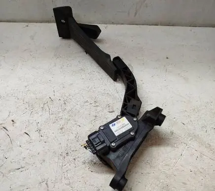 Hyundai i40 Accelerator throttle pedal 957703Z050 MSMD300126 6466875