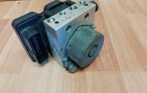 Renault Zoe ABS Pump 476609473R 0265956285 2265106516