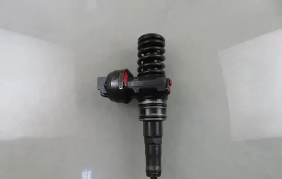 Volkswagen Sharan Fuel injector 038130073AK