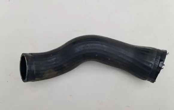 Volvo V70 Intercooler hose/pipe 30680218