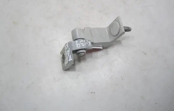 Volkswagen T-Cross Rear door lower hinge 8W0831403A A046575