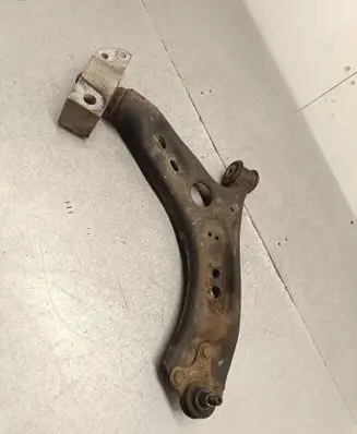 Front lower control arm/wishbone