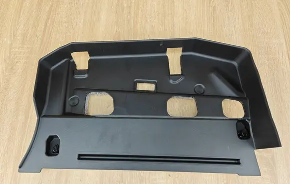 BMW 4 G22 G23 G24 G26 Dashboard lower bottom trim panel 6846843