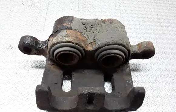 Mitsubishi Outlander Front brake caliper