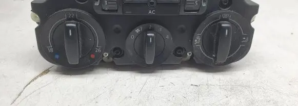 Volkswagen PASSAT B6 Climate control unit 3C2820045A