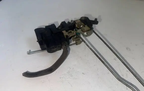 Chevrolet Lacetti Rear door lock 