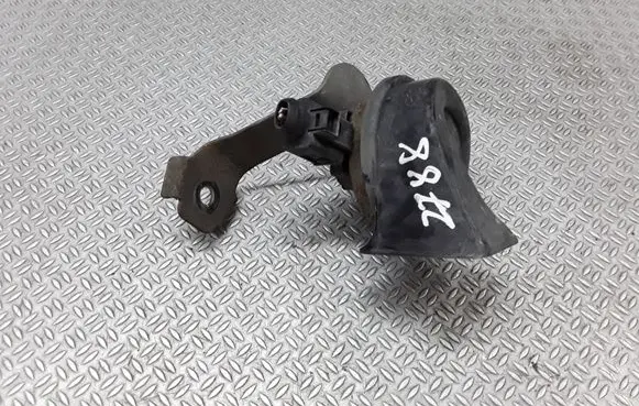 Volkswagen Golf Plus Horn signal E9011157